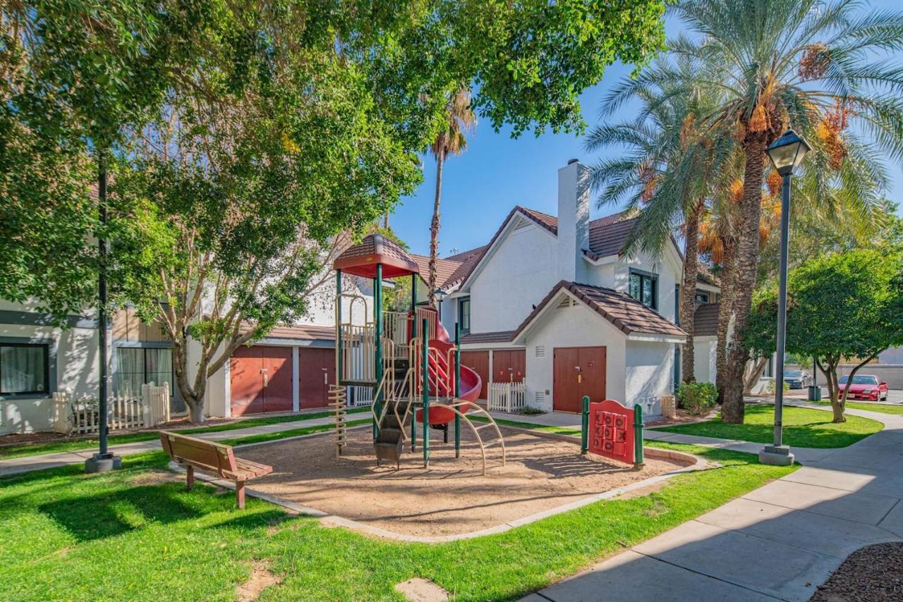 פיניקס Metro Phx Downstairs Studio Sleeps 4 Ada Accessible מראה חיצוני תמונה