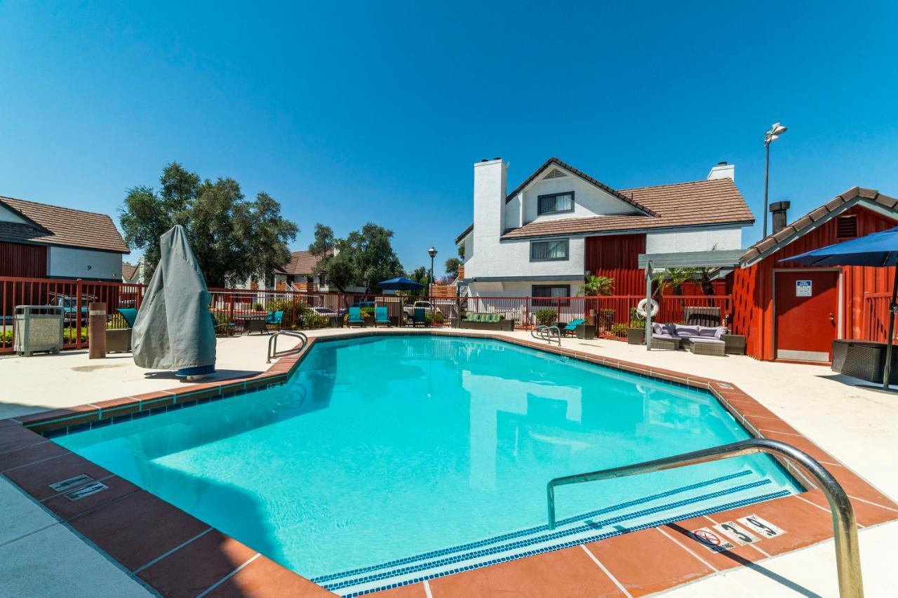 פיניקס Metro Phx Downstairs Studio Sleeps 4 Ada Accessible מראה חיצוני תמונה