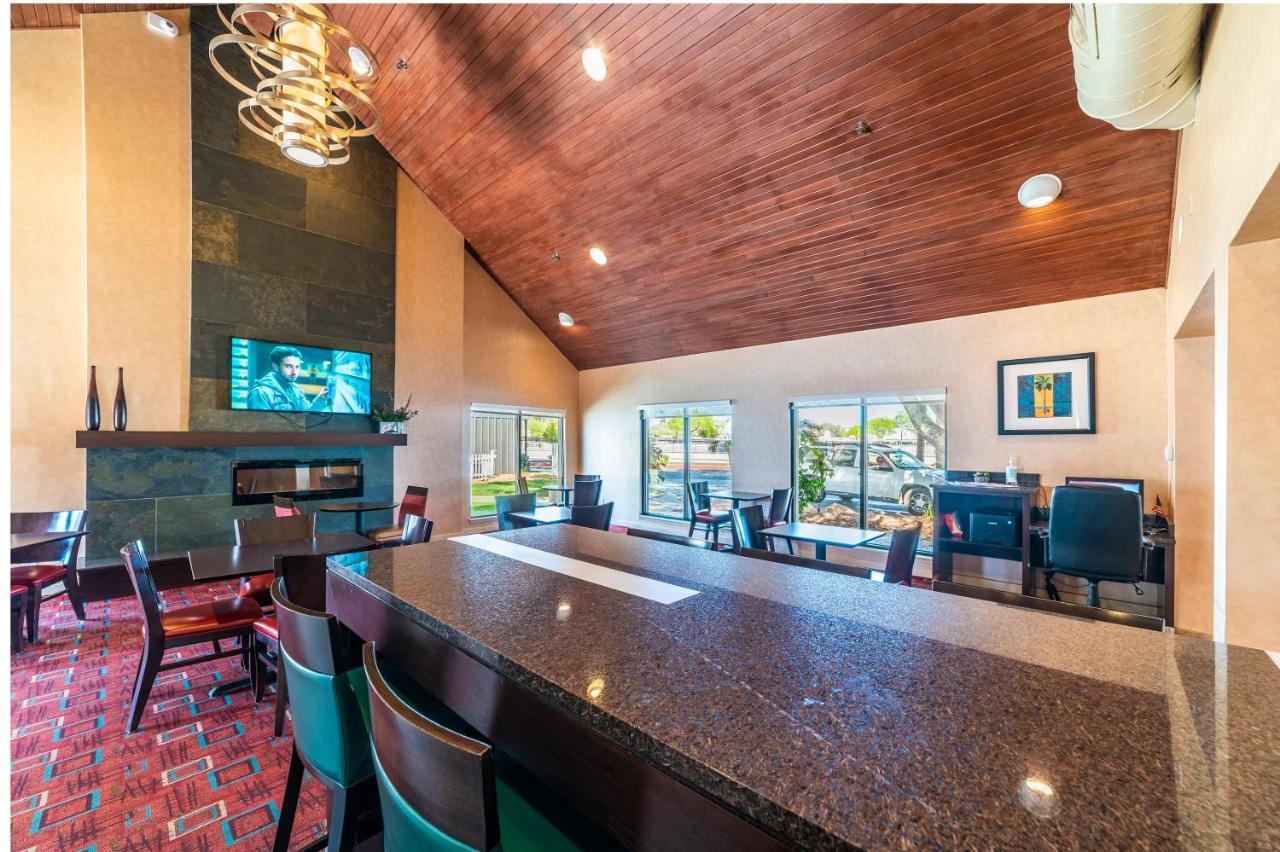 פיניקס Metro Phx Downstairs Studio Sleeps 4 Ada Accessible מראה חיצוני תמונה