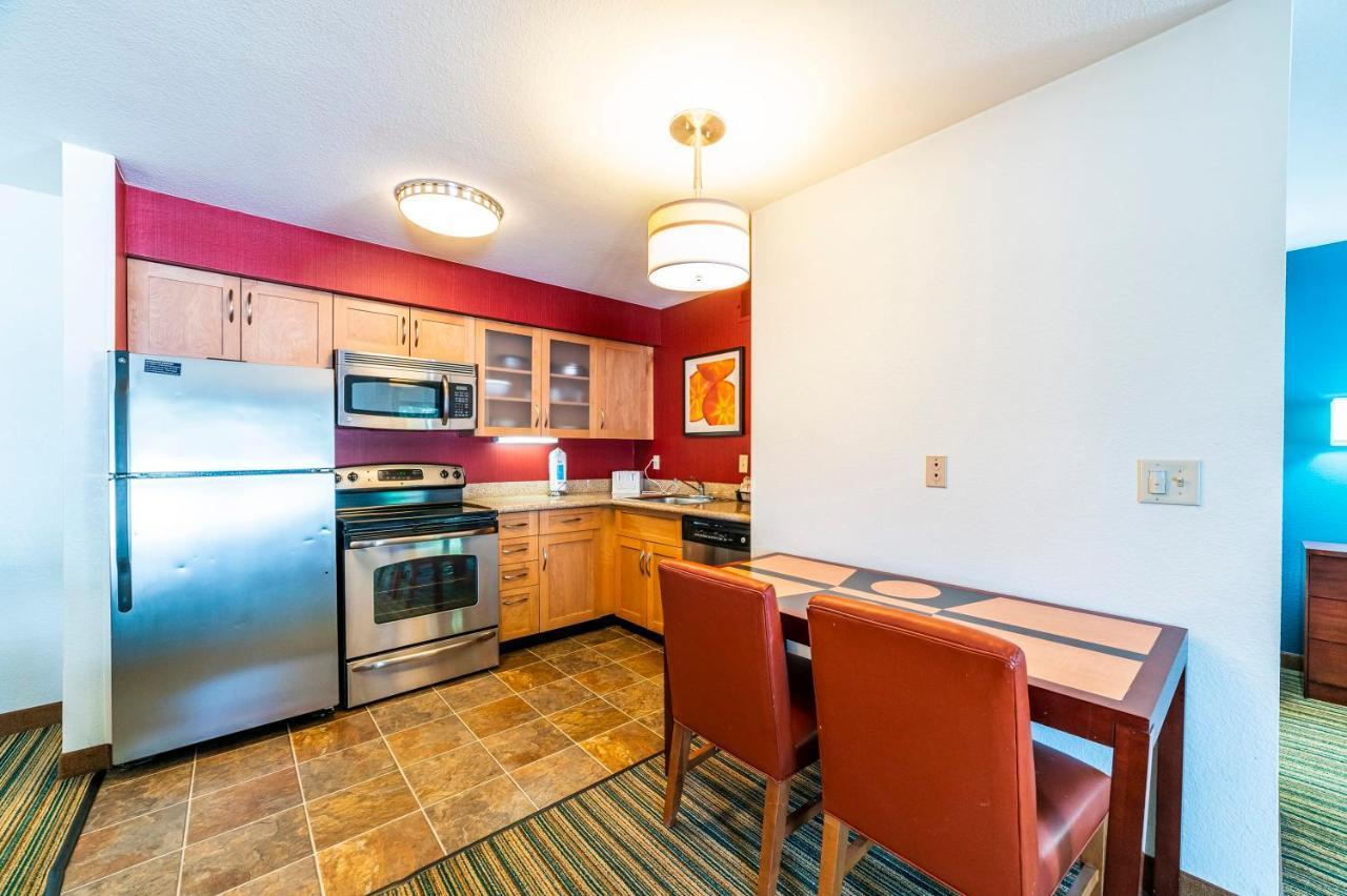 פיניקס Metro Phx Downstairs Studio Sleeps 4 Ada Accessible מראה חיצוני תמונה