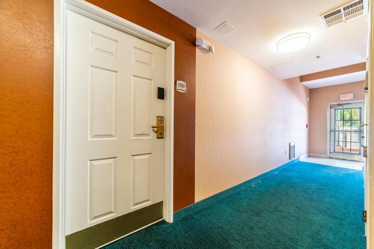 פיניקס Metro Phx Downstairs Studio Sleeps 4 Ada Accessible מראה חיצוני תמונה